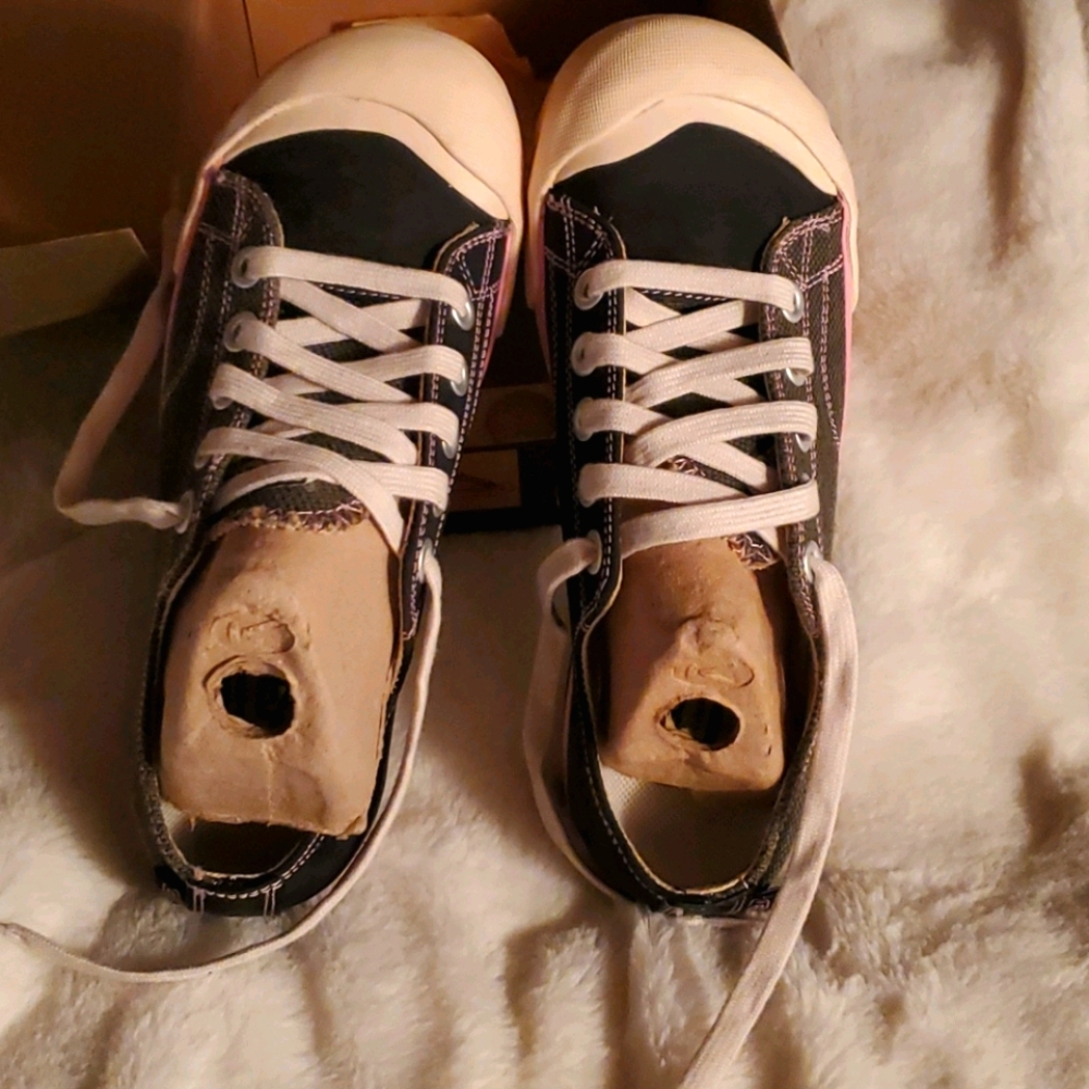 NIB Women's Keen Sneakers